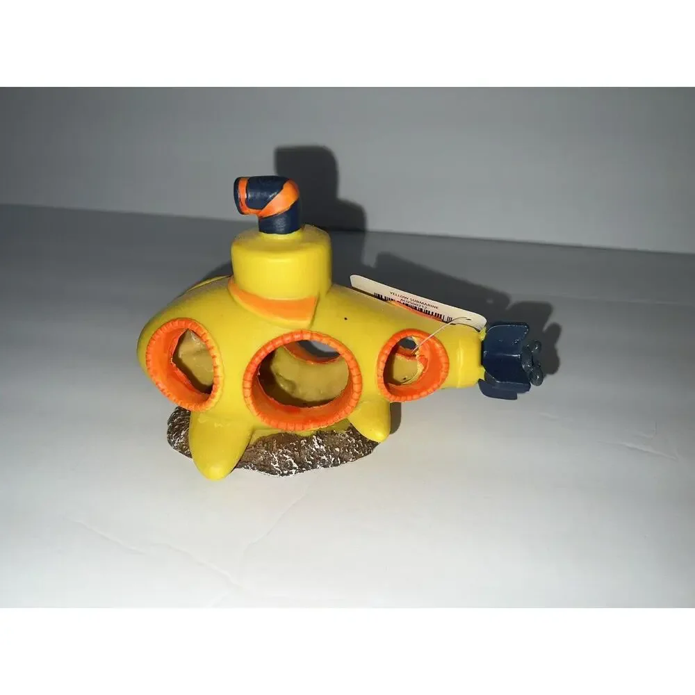 Aqua Culture Yellow Submarine Aquarium/Fish Tank Decoration Glows In The Dark